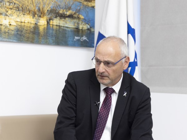 Ισραηλινός Πρέσβης στο in: Μόνο η αυστηρή τήρηση του σχεδίου Τραμπ μπορεί να διατηρήσει την εκεχειρία