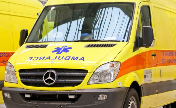 Θεσσαλονίκη: Θύμα ξυλοδαρμού καταγγέλλει ότι έπεσε ένας 82χρονος από γιατρό… στη μέση του δρόμου