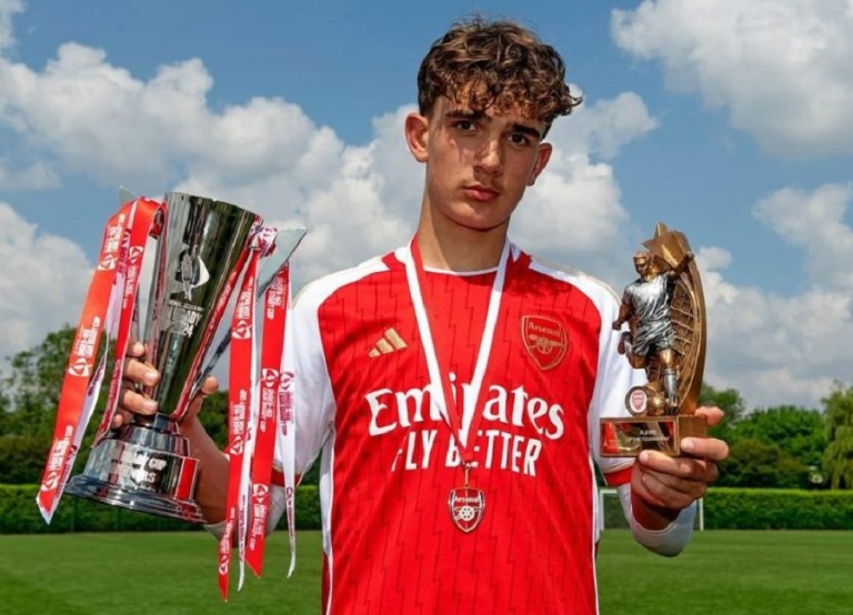 Μαξ Ντάουμαν: Έγινε ο νεότερος ποδοσφαιριστής που ξεκινά βασικός στον αιώνα!