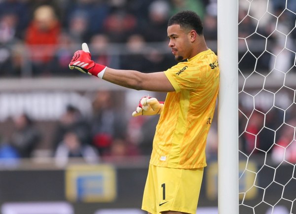 Ο «κυνηγός των πέναλτι» που απειλεί να γίνει ο νέος φύλακας-άγγελος της Γερμανίας