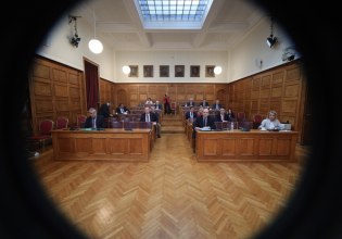 ΟΠΕΚΕΠΕ: «Καρφιά» Κουρμέντζα σε Τυχεροπούλου για τα δεσμευμένα ΑΦΜ και μισόλογα για το σκάνδαλο