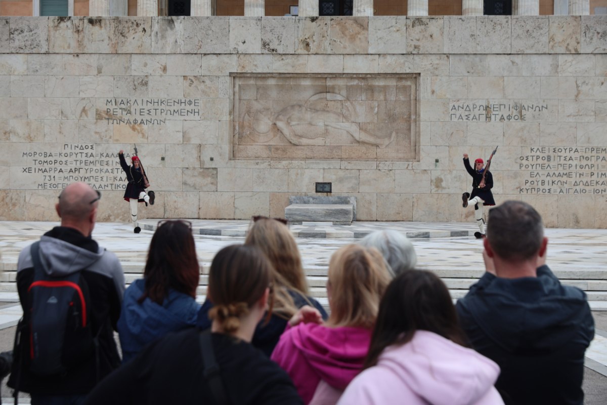 Ο «Άγνωστος Στρατιώτης» μπορεί να νικήσει την κυβέρνηση