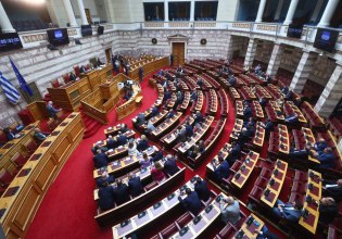 Βουλή – 13ωρο: Οχι της αντιπολίτευσης στο εργασιακό νομοσχέδιο – Θα επιμείνουμε μέχρι τέλους, λέει η Κεραμέως