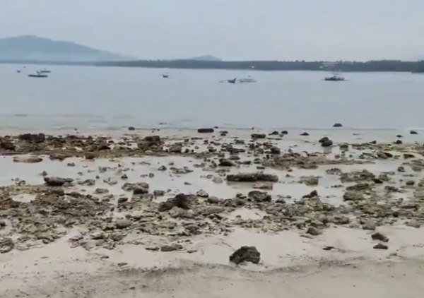 Σεισμός στις Φιλιππίνες: Εκκενώνονται παράκτιες περιοχές – Αναφορές για ζημιές μετά τη δόνηση 7,4 Ρίχτερ