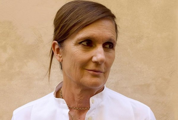 Η Maria Grazia Chiuri αναλαμβάνει τα δημιουργικά ηνία της Fendi – Η επιστροφή στη Ρώμη