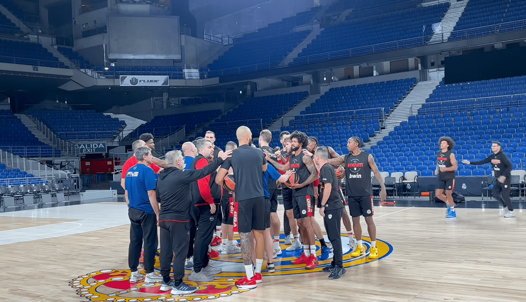 Ολυμπιακός: Το ταξίδι από τη Βιτόρια στη Μαδρίτη για το ματς με τη Ρεάλ (vid)