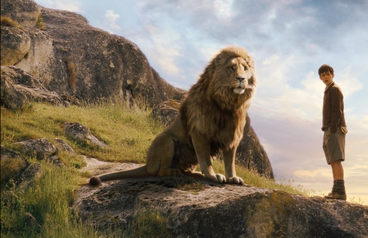 To «Λιοντάρι, η Μάγισσα και η Ντουλάπα» έκλεισε 75 χρόνια: Πώς ο Β’ Παγκόσμιος Πόλεμος «έγραψε» τη Νάρνια