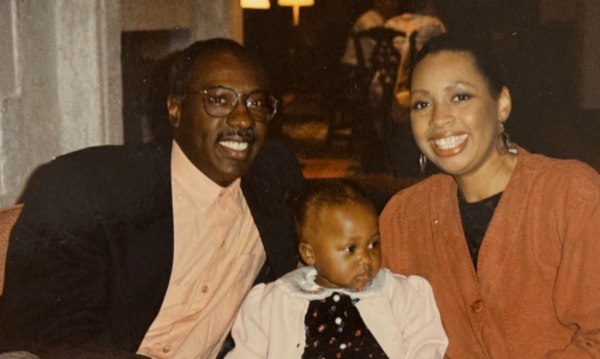 «Είμαι ένας κατά συρροή δολοφόνος που σκότωσε μόνο μία φορά»: Σοκάρει ο δολοφόνος της Ρόμπιν Λόρενς 31 χρόνια μετά