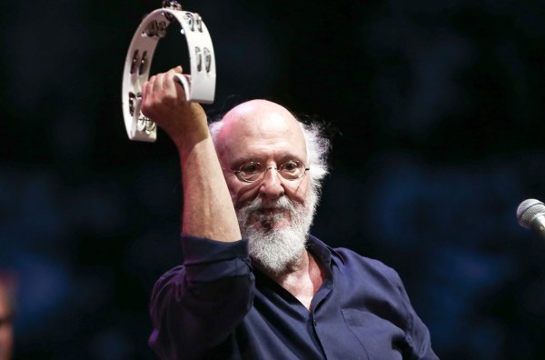 MEGA News: «Όσα Φέρνει η Ώρα» με τον Διονύση Σαββόπουλο – Απόψε στις 22:00