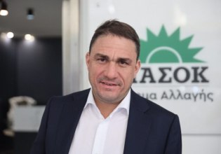 Τσουκαλάς: «Τελικά ο κ. Βάρρας ή ο κ. Βορίδης έχει δίκιο; Χθες, ο κ. Μαρινάκης είπε ότι ο κ. Βορίδης έχει πολιτική ευθύνη»