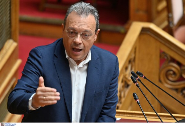 Φάμελλος: Επιστολή στα κόμματα για κοινή δήλωση με αίτημα την απόσυρση του εργασιακού νομοσχεδίου