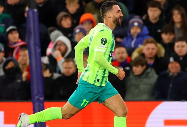 Σπουδαία νίκη για την ΑΕΚ Λάρνακας απέναντι στην Κρίσταλ Πάλας (1-0) – Βαθμολογία και αποτελέσματα (vids)