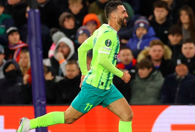 Σπουδαία νίκη για την ΑΕΚ Λάρνακας απέναντι στην Κρίσταλ Πάλας (1-0) – Βαθμολογία και αποτελέσματα (vids)