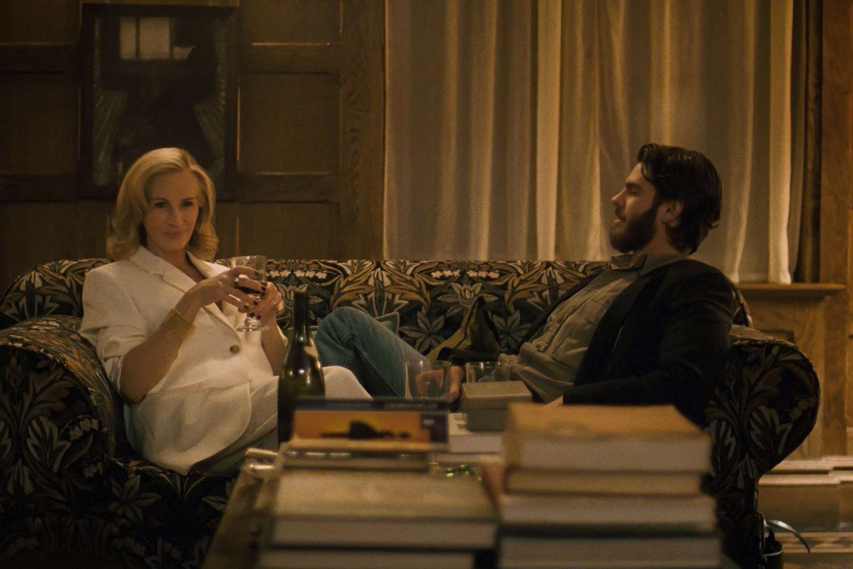 «After the Hunt»: Η Τζούλια Ρόμπερτς λέει ότι τα γυρίσματα με τον Άντριου Γκάρφιλντ την έκαναν να «ιδρώνει»