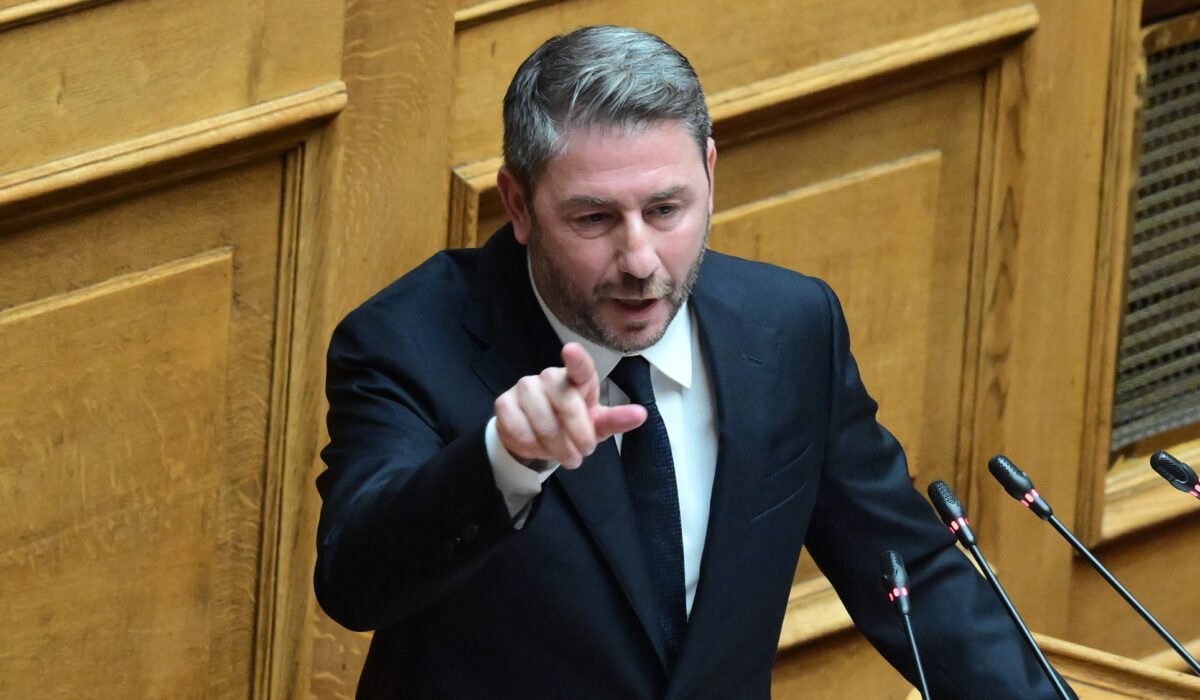 Ανδρουλάκης: Η κυβέρνηση έχει χάσει και τη λογική και την ντροπή – Ο Μητσοτάκης θέλει να διχάσει τον λαό