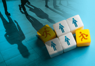 Ανεργία: Η αύξηση της απασχόλησης και το στοίχημα των αμοιβών