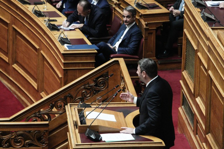 Η «μετωπική» Ανδρουλάκη-Μητσοτάκη λίγο πριν το Άμστερνταμ, το «ντεκόρ» στον Τραμπ και η πρόταση για «νέο Ελσίνκι»  