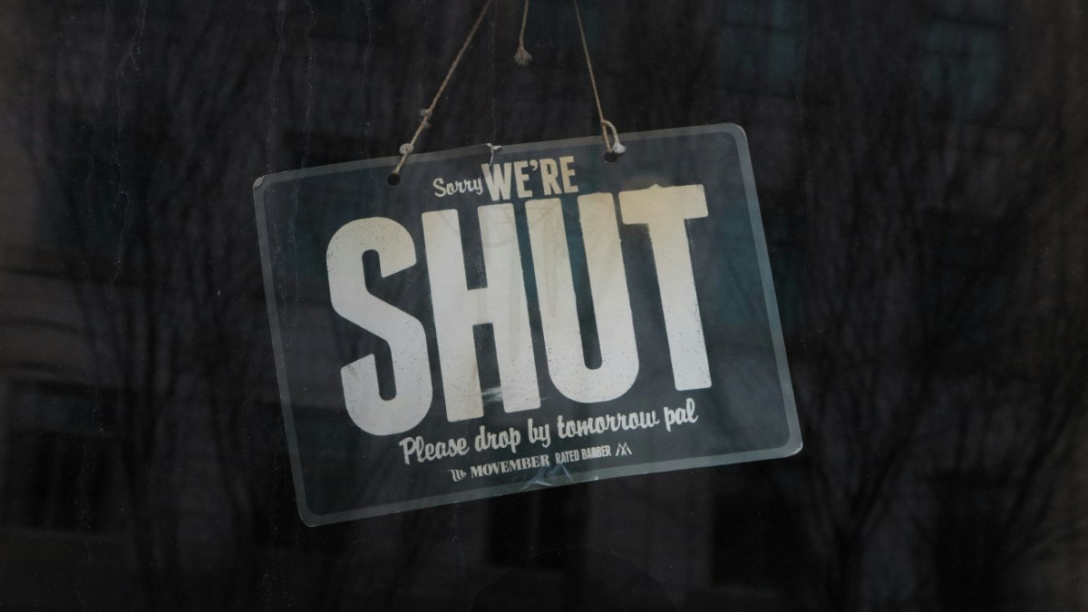 Wall Street: Το shutdown, οι «ταύροι» και οι προειδοποιήσεις για φούσκα