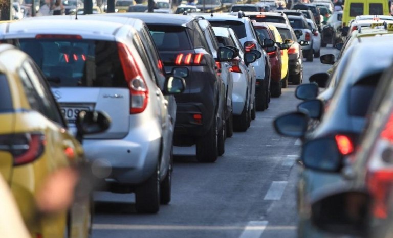 Κίνηση στους δρόμους: Έμφραγμα σε Κηφισό και κέντρο Αθήνας – Καθυστερήσεις στην Αττική Οδό