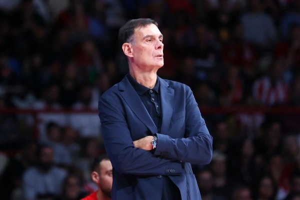 Μπαρτζώκας: «Ελπίζω να μπει στο επόμενο στάδιο προπονήσεων ο Έβανς»