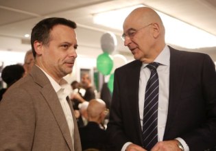 Η στιχομυθία Μητσοτάκη, Δένδια και Δούκα στην εκδήλωση του Υπουργείου Εθνικής Άμυνας