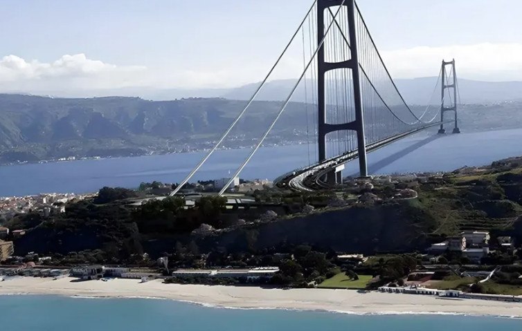 Ιταλία: Το Ελεγκτικό Συνέδριο δεν επικύρωσε την κατασκευή της γέφυρας που θα ενώσει τη Σικελία