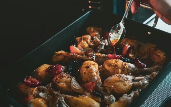 Συνταγή: Κοτόπουλο με δαμάσκηνα