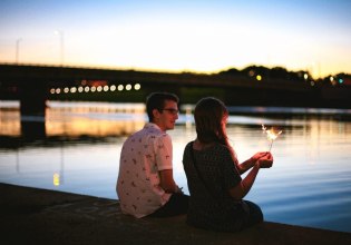 Μήπως οι κανόνες των ραντεβού της Gen Z της προκαλούν μόνιμη απογοήτευση;