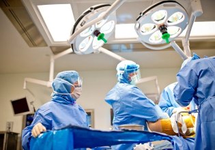 Πρώτη μεταμόσχευση ήπατος από χοίρο σε άνθρωπο