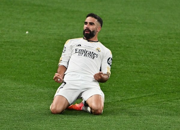 Σοκ στη Ρεάλ Μαδρίτης, χάνει για μεγάλο διάστημα τον Καρβαχάλ