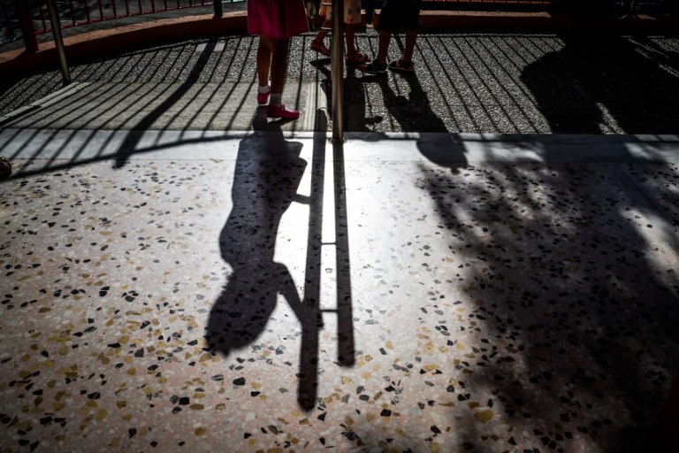 Ηχηρό καμπανάκι για το δημογραφικό – Νέα μείωση 4,2% στις γεννήσεις το 2024