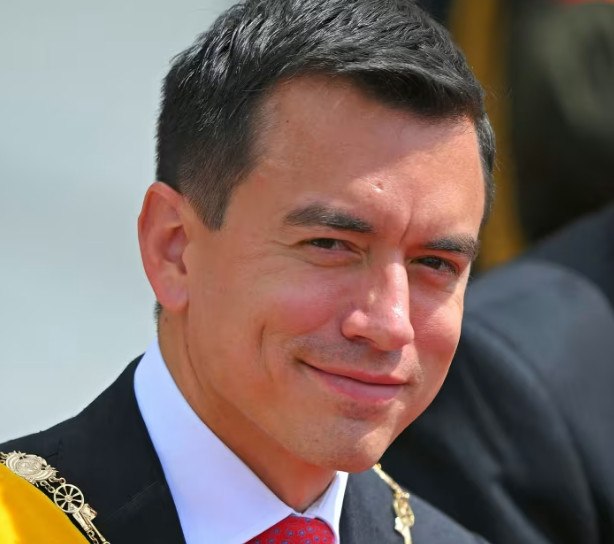 Ο πρόεδρος του Ισημερινού κατήγγειλε απόπειρα δολοφονίας με δηλητηριασμένα σοκολατάκια