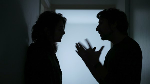 Επιθεώρηση εργασίας: Σε επίπεδα ρεκόρ η βία και η παρενόχληση – Υπερδιπλασιασμός καταγγελιών το 2024