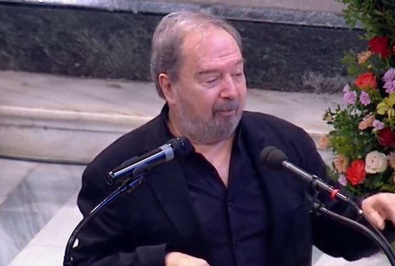 Σταμάτης Φασουλής για Διονύση Σαββόπουλο: «Ήρθα για να λυθεί μια παρεξήγηση, έτσι είπαμε»