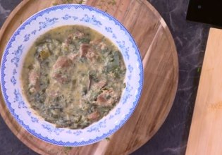 Συνταγή: Μοσχάρι φρικασέ με σπανάκι και μυρωδικά