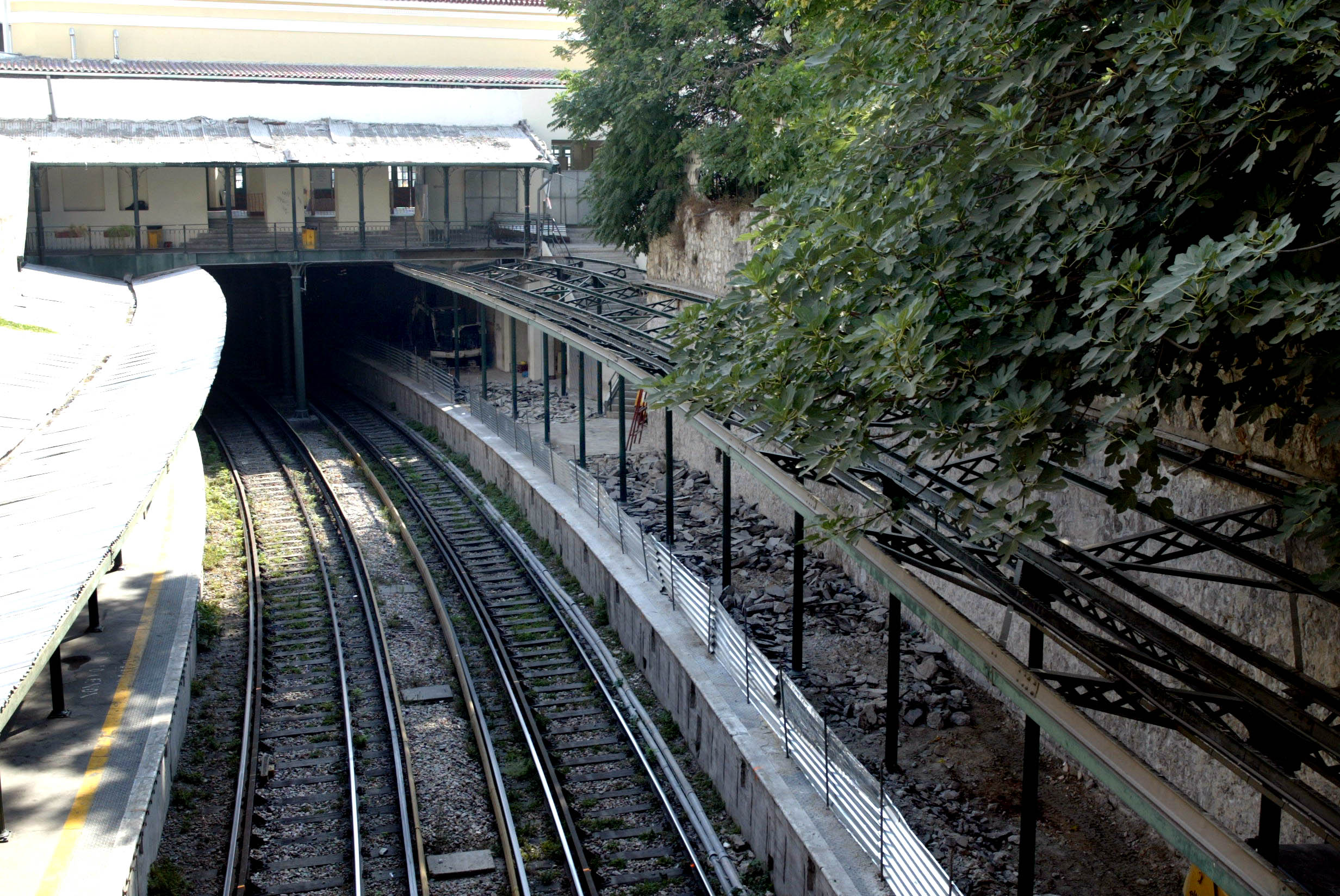 Σταθμός «Μοναστηράκι»: Πρόβλημα στατικότητας – Επιβεβαιώνει η ΣΤΑΣΥ