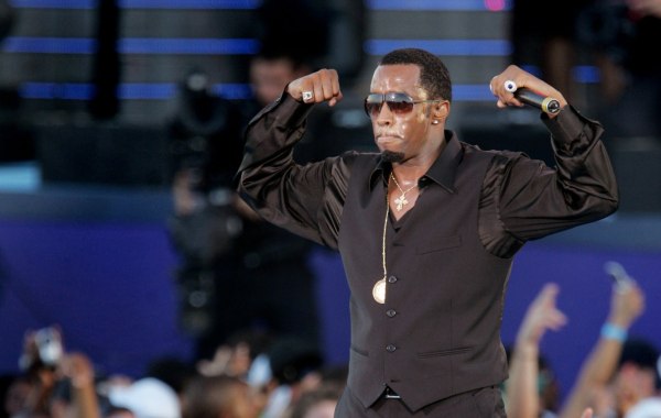 Δημοσιεύματα θέλουν ο Τραμπ να εξετάζει το ενδεχόμενο της αποφυλάκισης του Diddy – Τι απαντά ο Λευκός Οίκος