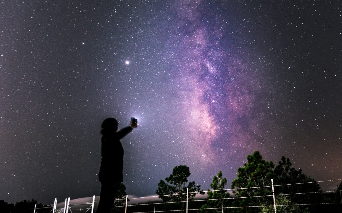 Άκρως Ζωδιακό: Τα Do’s και Don’ts στα ζώδια σήμερα [Δευτέρα 20.10.2025]