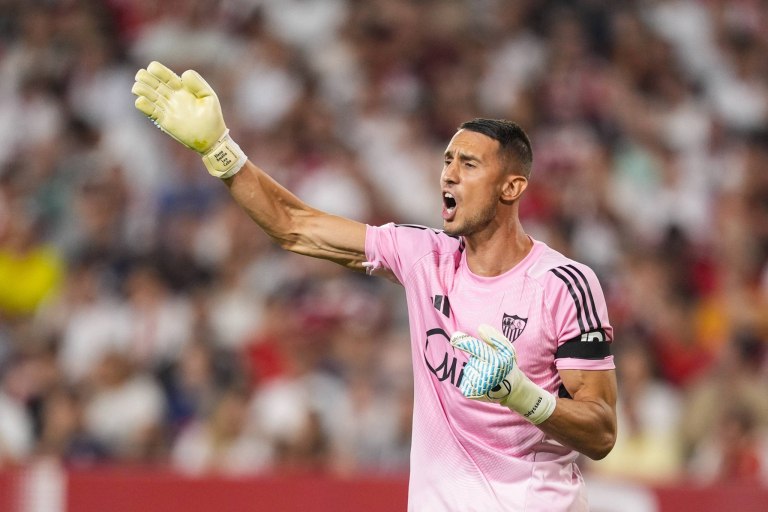 Ο «αναγεννημένος» Οδυσσέας Βλαχοδήμος «κατέβασε ρολά» κι έβαλε… στοπ στην Μπαρτσελόνα (pics, vid)