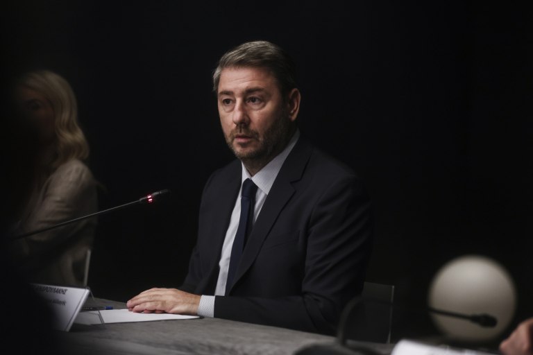 Ανδρουλάκης για Φ. Γεννηματά: Συνεχίζουμε στον δρόμο ενότητας και αυτονομίας που χάραξε