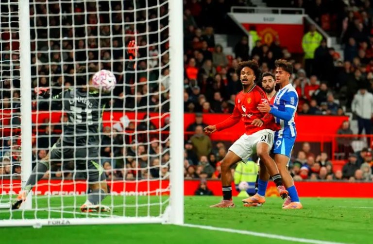 Σκόραρε ο Κωστούλας απέναντι στην Μάντσεστερ Γιουνάιτεντ – Δείτε το γκολ (vid)