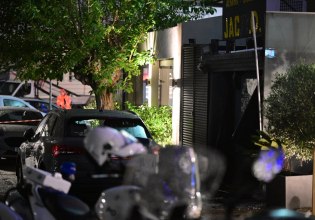 Ισχυρή έκρηξη σε ντισκοτέκ στη Μιχαλακοπούλου – Άγνωστοι πέταξαν εκρηκτικό μηχανισμό