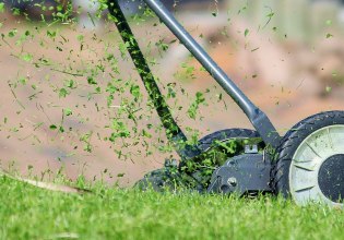 Εργατικό ατύχημα: Το μάτι του κινδυνεύει να χάσει δημοτικός υπάλληλος στον Βόλο