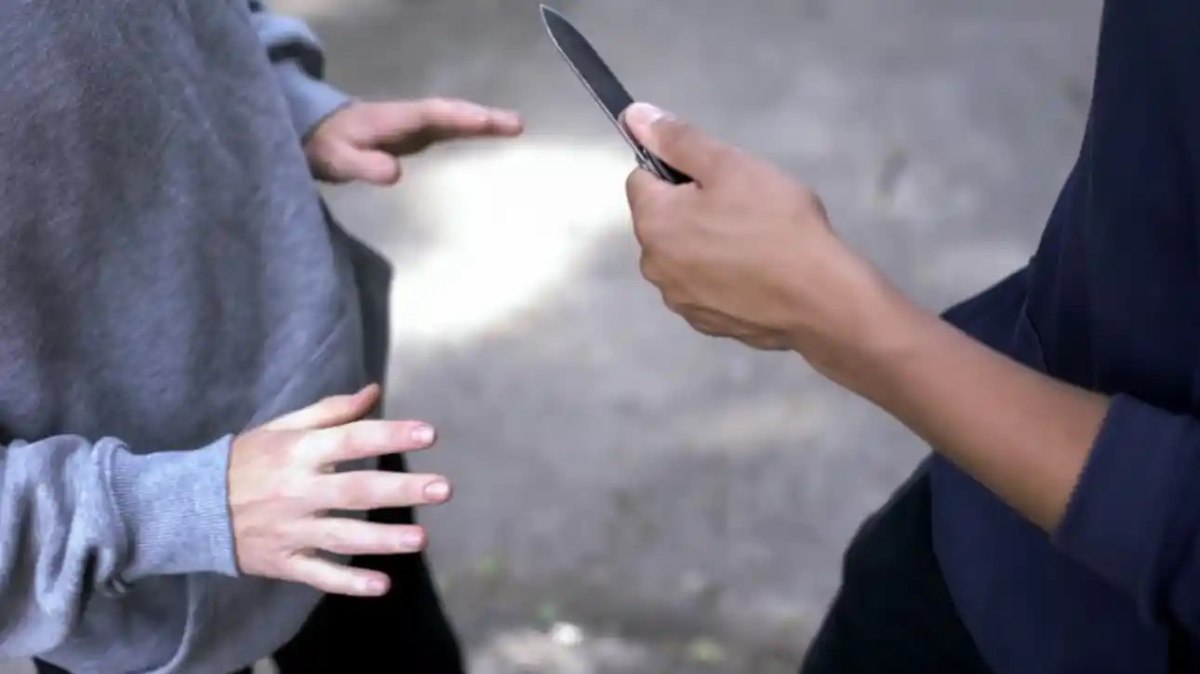 Τρίπολη: Ελεύθερος με περιοριστικούς όρους ο 13χρονος για τα μαχαιρώματα με συμμαθητή του