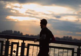 Η σωστή προπόνηση μετά τα 40: Πέντε tips για να αποφύγουμε τους τραυματισμούς