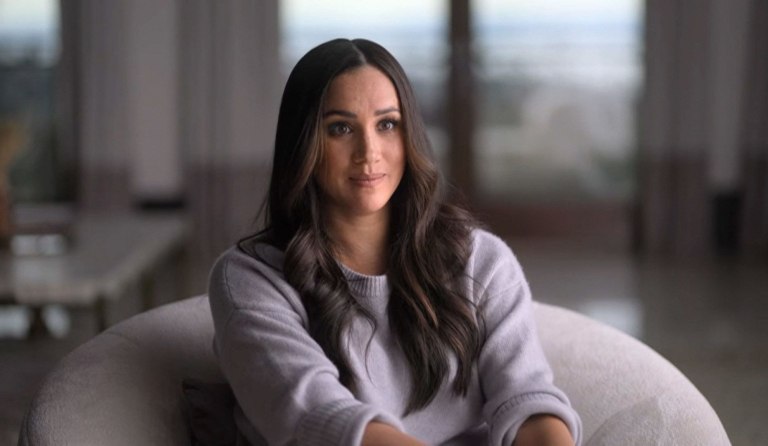 Τι στο καλό σκεφτόταν: Το βίντεο της Μέγκαν Μαρκλ από το σημείο που σκοτώθηκε η Νταϊάνα στο Παρίσι προκάλεσε αντιδράσεις