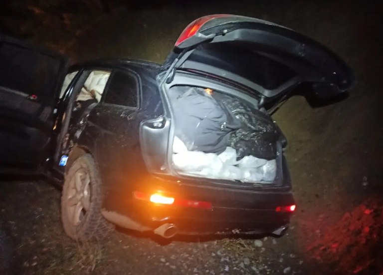 Κόνιτσα: Εντοπίστηκε μεγάλη ποσότητα κάνναβης μετά από επεισοδιακή καταδίωξη ΙΧ – Τράπηκε σε φυγή ο οδηγός