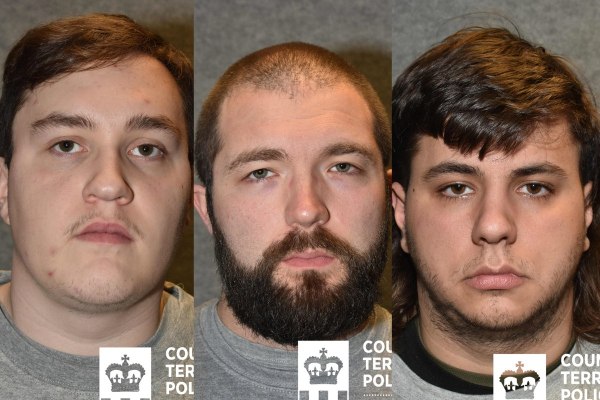 Βρετανία: Τρεις νεοναζί καταδικάστηκαν σε φυλάκιση – Σχεδίαζαν επιθέσεις σε τζαμιά και συναγωγές