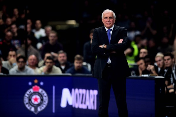 Ειρωνεύτηκε δημοσιογράφο ο έξαλλος Ομπράντοβιτς: «Είμαι loser…» (vid)