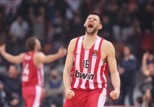 Γράφει Ιστορία στο Ολυμπιακός – Εφές ο Κώστας Παπανικολάου